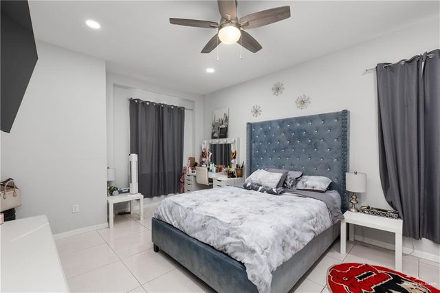 1229 W Franklin Avenue, Alton, TX 78573