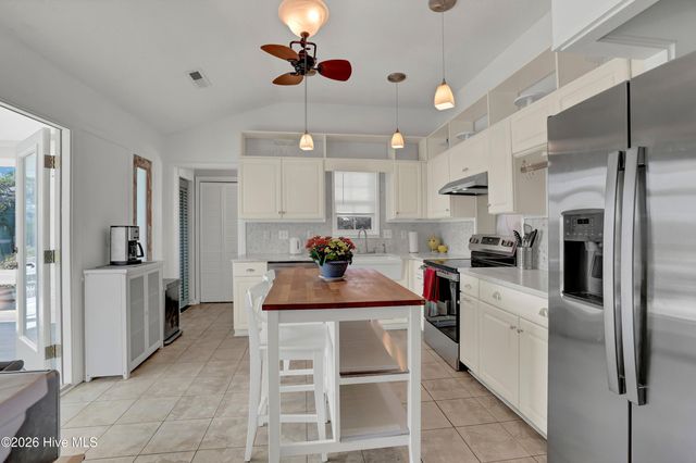 2217 Loblolly Court, Wilmington, NC 28411