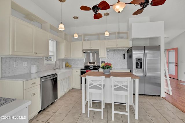 2217 Loblolly Court, Wilmington, NC 28411