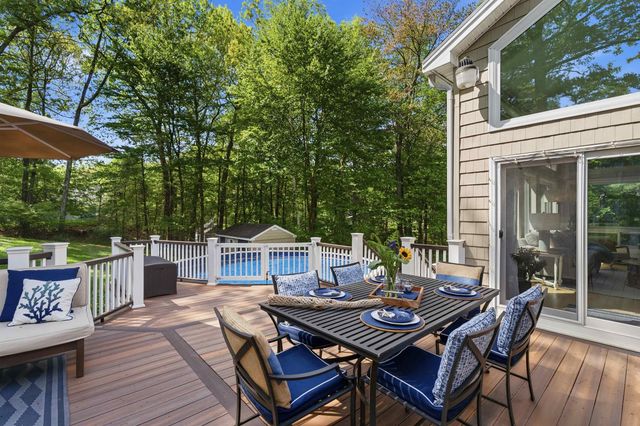 56 Corinthian Drive, Salem, NH 03079