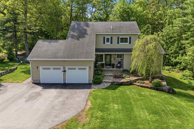 56 Corinthian Drive, Salem, NH 03079