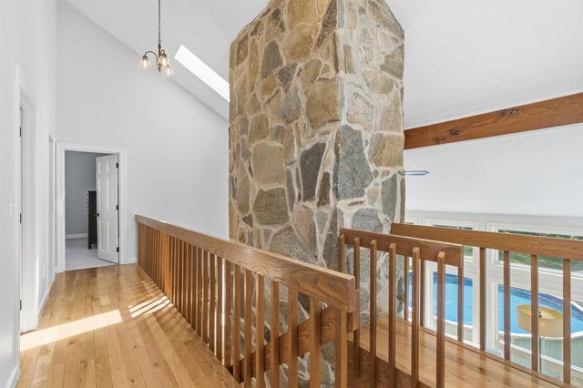 56 Corinthian Drive, Salem, NH 03079