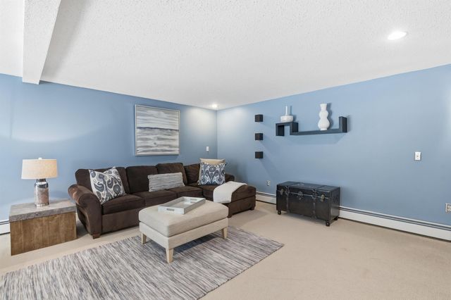56 Corinthian Drive, Salem, NH 03079