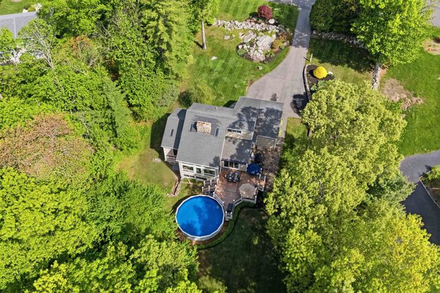 56 Corinthian Drive, Salem, NH 03079