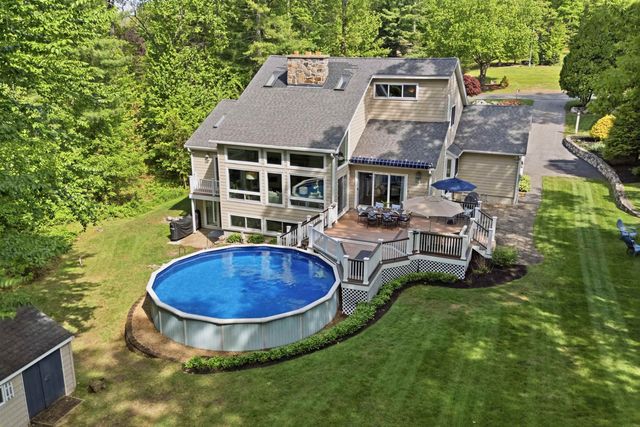 56 Corinthian Drive, Salem, NH 03079