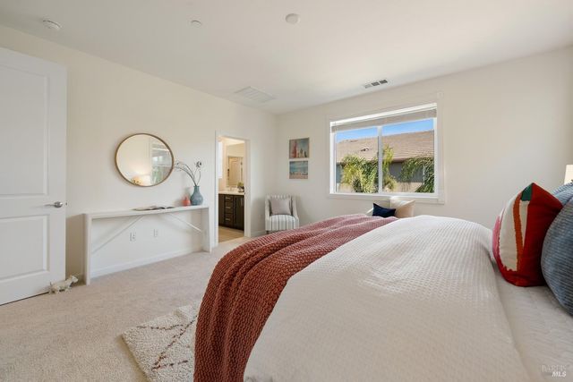 1403 Clementine Ln, Fairfield, CA 94533