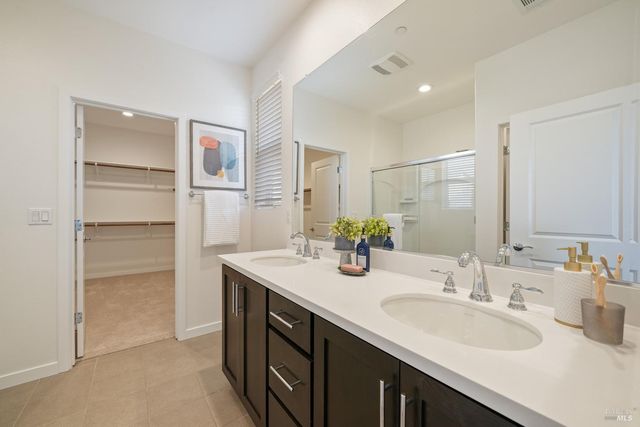 1403 Clementine Ln, Fairfield, CA 94533