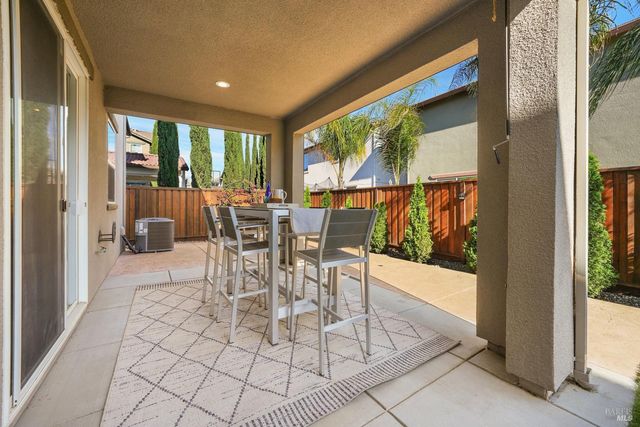 1403 Clementine Ln, Fairfield, CA 94533