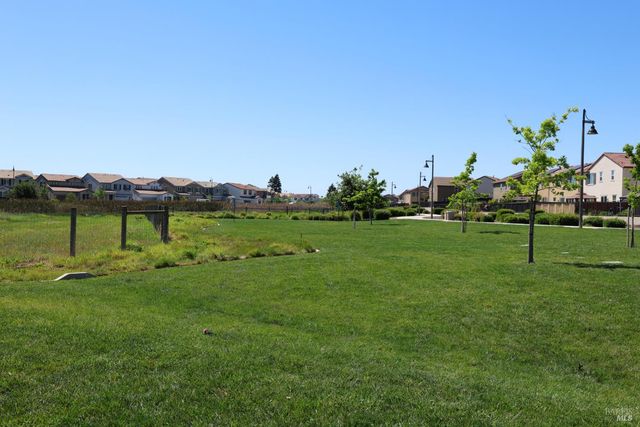 1403 Clementine Ln, Fairfield, CA 94533