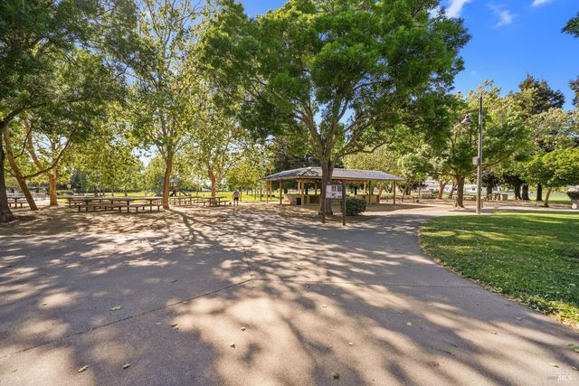 1403 Clementine Ln, Fairfield, CA 94533