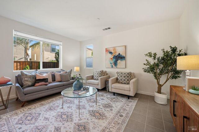 1403 Clementine Ln, Fairfield, CA 94533