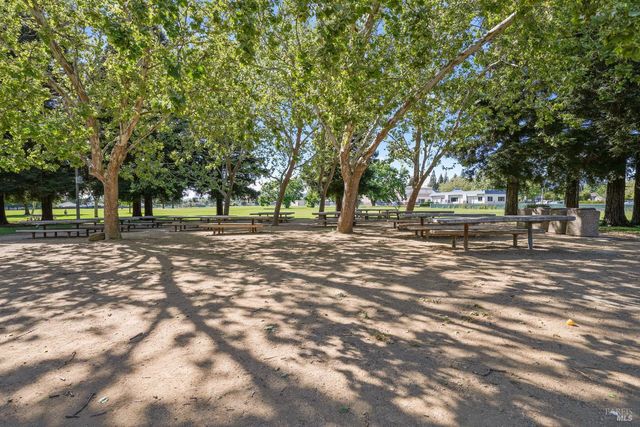 1403 Clementine Ln, Fairfield, CA 94533