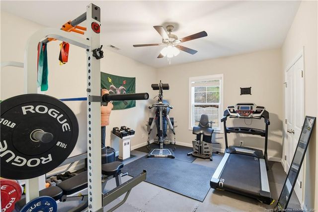 301 Derby Lane, Hope Mills, NC 28348