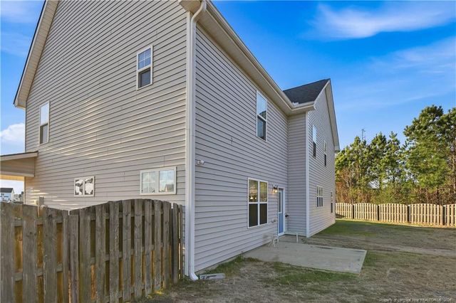 301 Derby Lane, Hope Mills, NC 28348