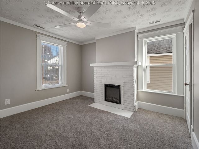 923 Main Street, Charleston, WV 25302