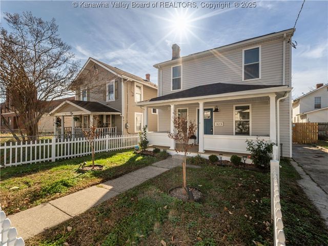 923 Main Street, Charleston, WV 25302