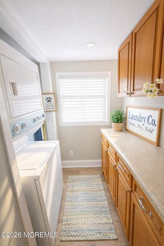 1 Bayshore Mobile Mnr, Hazlet, NJ 07734
