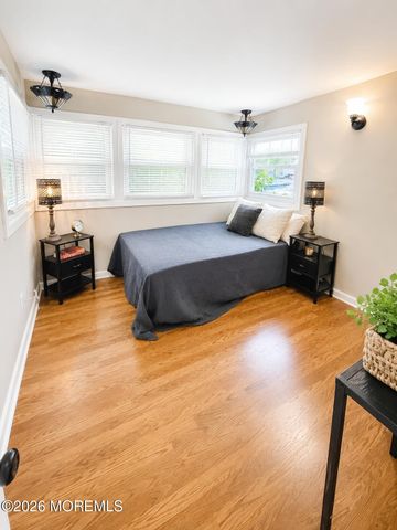 1 Bayshore Mobile Mnr, Hazlet, NJ 07734
