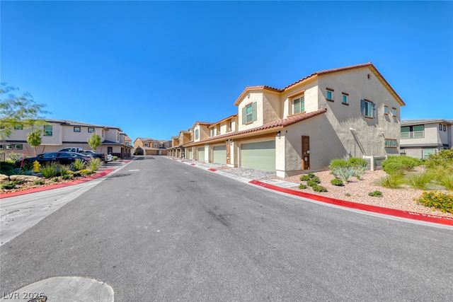 344 Pacific Sparrow Avenue, Henderson, NV 89011