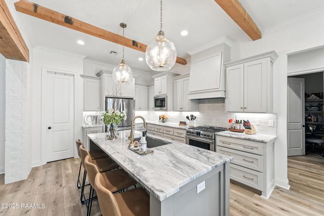 104 Amberjack Terrace, Youngsville, LA 70592