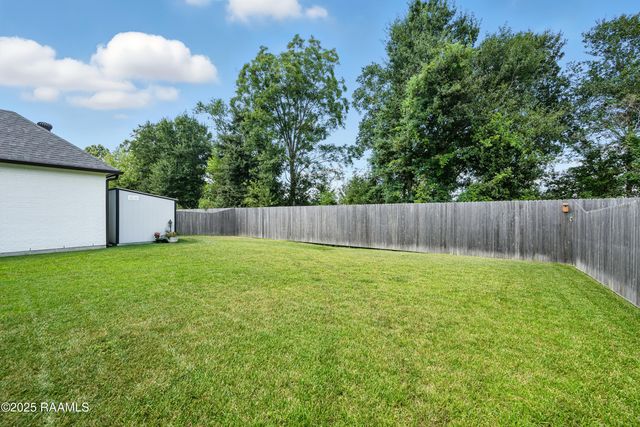 104 Amberjack Terrace, Youngsville, LA 70592