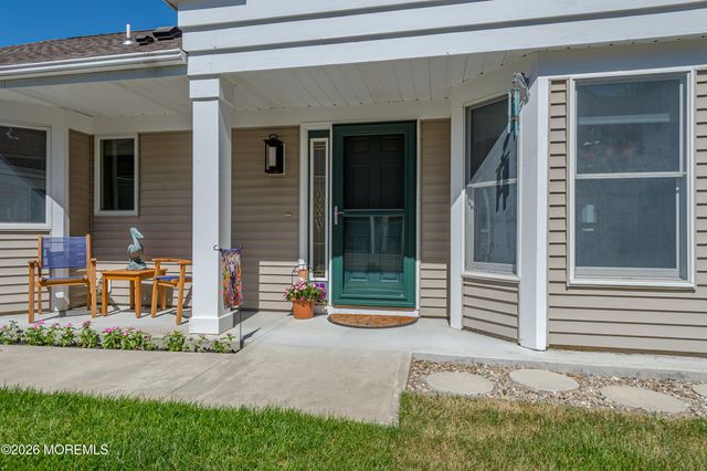 2328 Coral Leaf Road, Toms River, NJ 08755