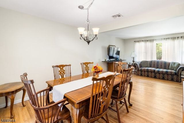 111 Shadowlawn Way, Cranford Twp., NJ 07016