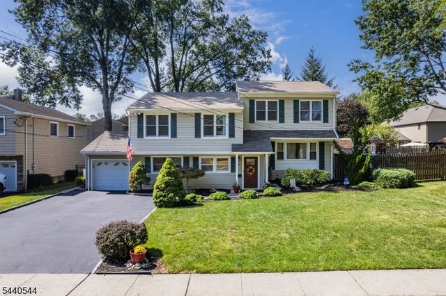 111 Shadowlawn Way, Cranford Twp., NJ 07016