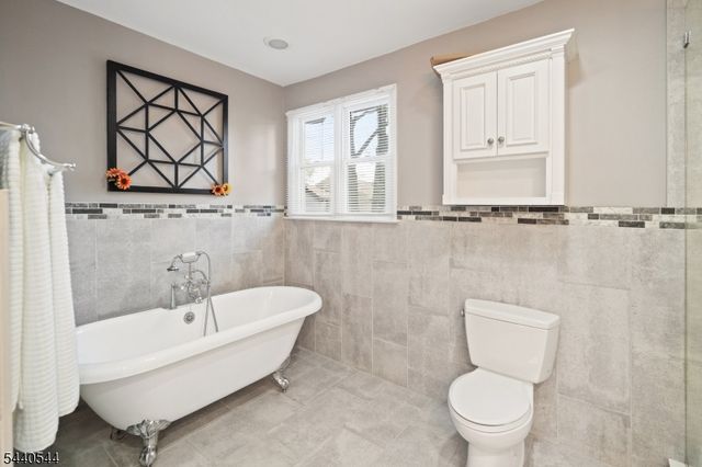 111 Shadowlawn Way, Cranford Twp., NJ 07016