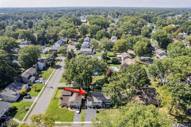 111 Shadowlawn Way, Cranford Twp., NJ 07016