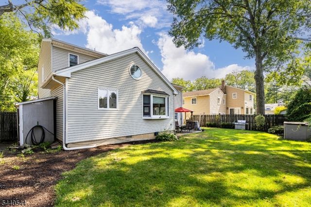111 Shadowlawn Way, Cranford Twp., NJ 07016