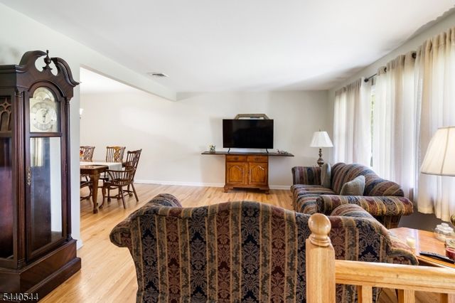 111 Shadowlawn Way, Cranford Twp., NJ 07016