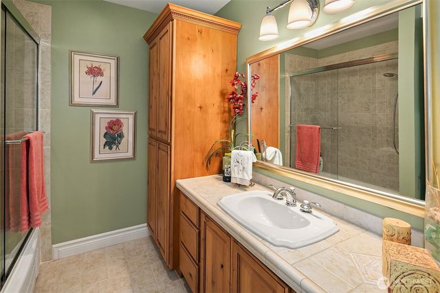 456 W Lake Sammamish Parkway SE, Bellevue, WA 98008