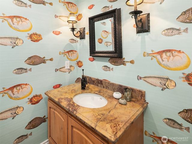 456 W Lake Sammamish Parkway SE, Bellevue, WA 98008