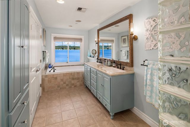 456 W Lake Sammamish Parkway SE, Bellevue, WA 98008