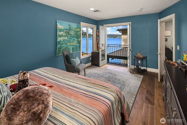 456 W Lake Sammamish Parkway SE, Bellevue, WA 98008