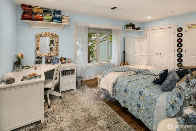456 W Lake Sammamish Parkway SE, Bellevue, WA 98008