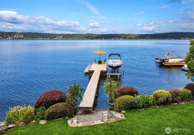 456 W Lake Sammamish Parkway SE, Bellevue, WA 98008