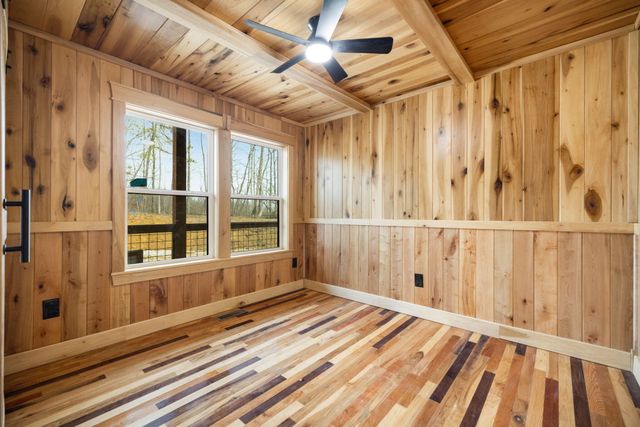 424 Spirit Lane, Frenchburg, KY 40322