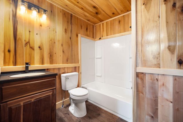 424 Spirit Lane, Frenchburg, KY 40322