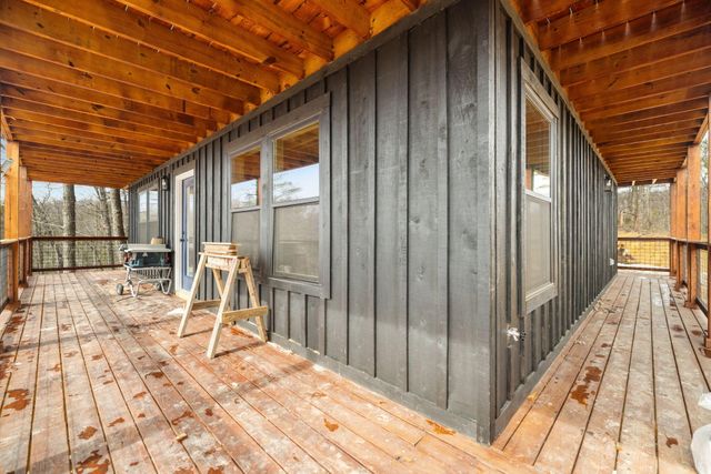 424 Spirit Lane, Frenchburg, KY 40322