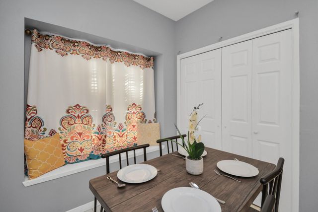 2626 Holly Hall Street 1207, Houston, TX 77054