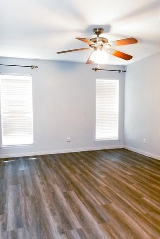 2626 Holly Hall Street 1207, Houston, TX 77054