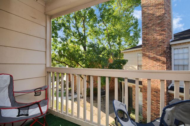 2626 Holly Hall Street 1207, Houston, TX 77054