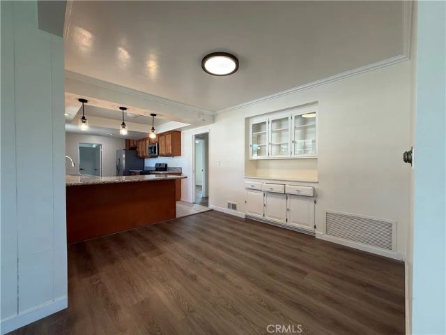 1410 S 5th Avenue, Arcadia, CA 91006