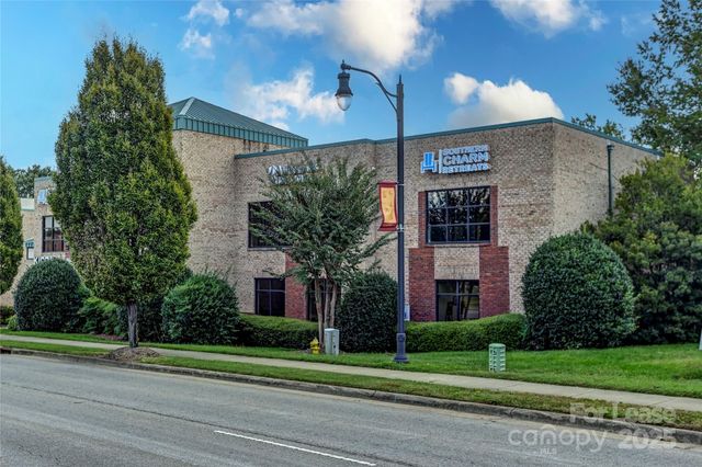 19810 W Catawba Avenue W Suite E2, Cornelius, NC 28031