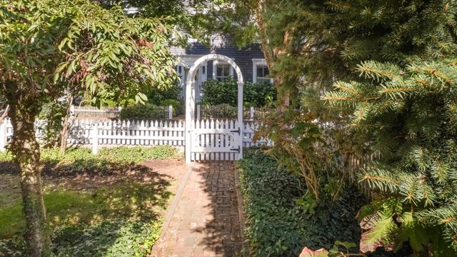 12 Cottage Street UNIT 2, Provincetown, MA 02657