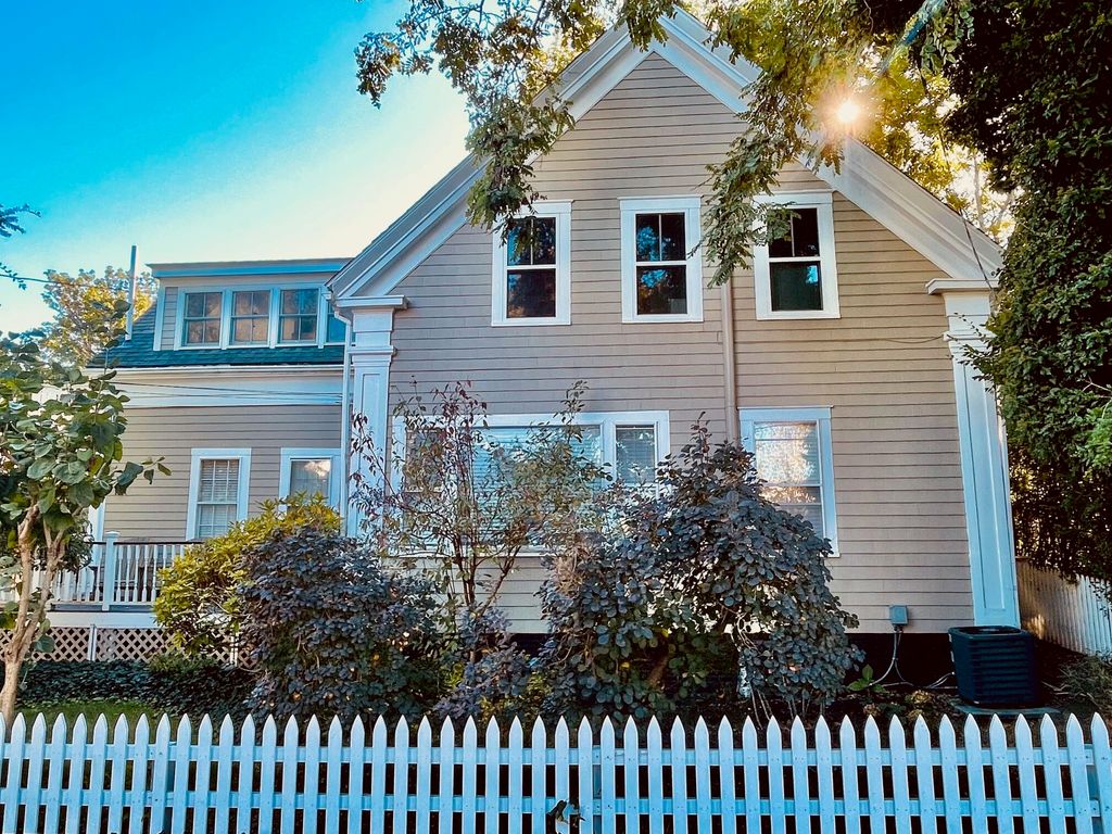 12 Cottage Street UNIT 2, Provincetown, MA 02657