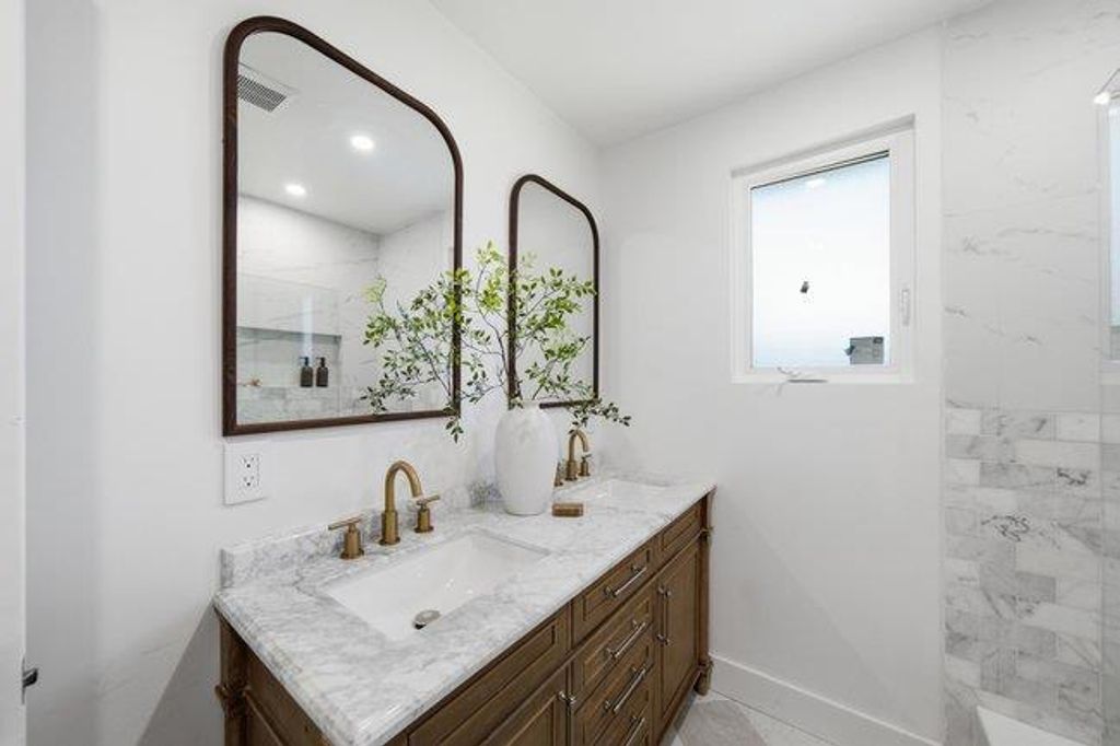Image 24 of property listing at 80 Hilltop Drive, San Carlos, CA 94070