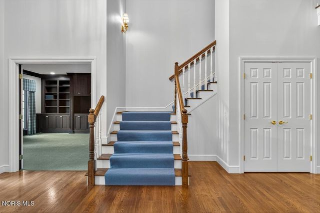 15 Stableside Road, Ottawa Hills, OH 43615